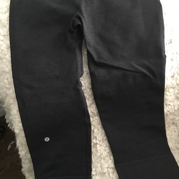 Lululemon capri’s - Picture 2 of 2